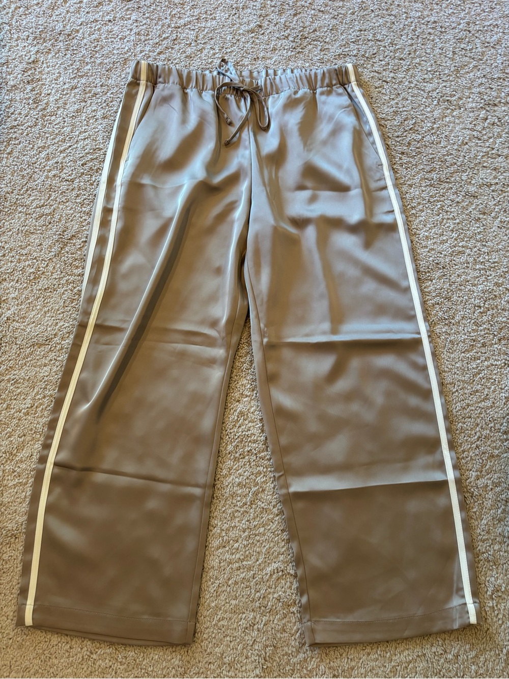 NWT Gap satin champagne Track Pants with Side Stripes
